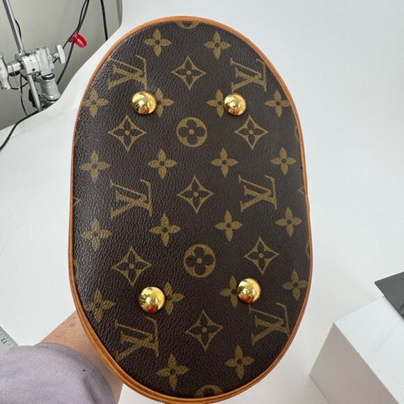 LV Crocodile Red Neo Bucket. Monogram Buclet shoulder bag/great woven detail - Picture 8 of 11